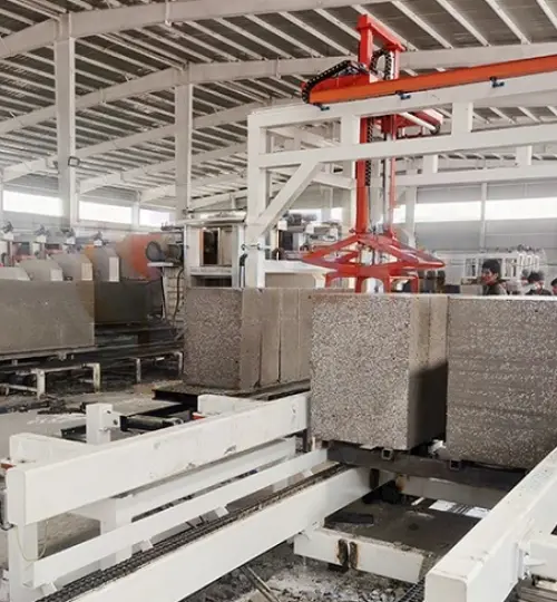 Projeto de construção de linha de produção de blocos auto-isolados para clientes em Shache, Xinjiang